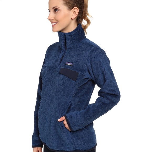 navy blue patagonia pullover